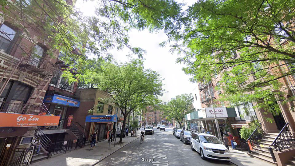 Evaluate Spatial Equity in New York City’s Vibrant Street Programs with Local Lightweight Vision LLM (Working Paper)